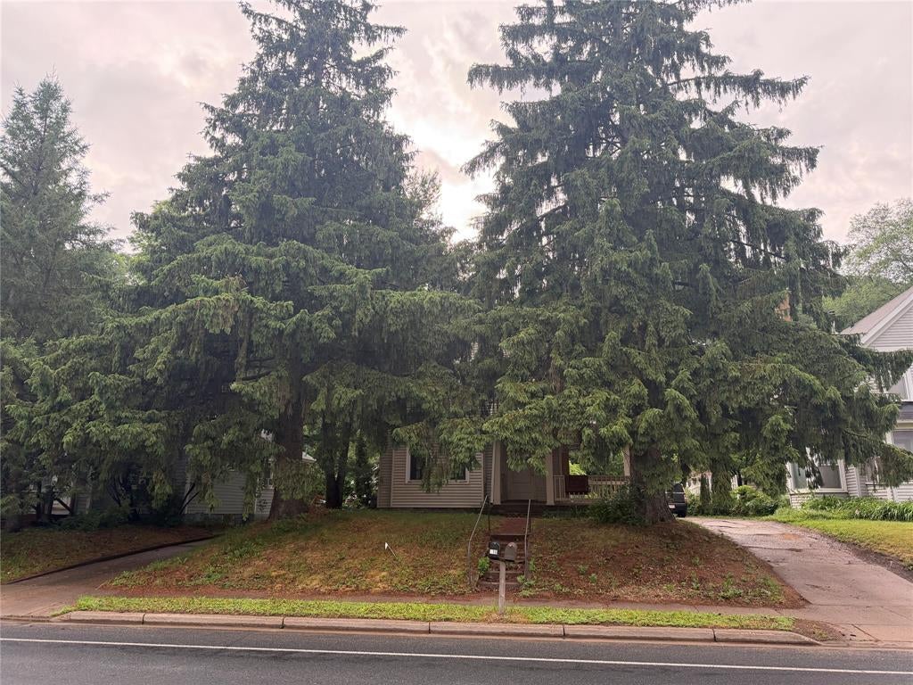 Photo of 216 Ferry STREET #2, Eau Claire, WI 54703 (MLS # 1602061)
