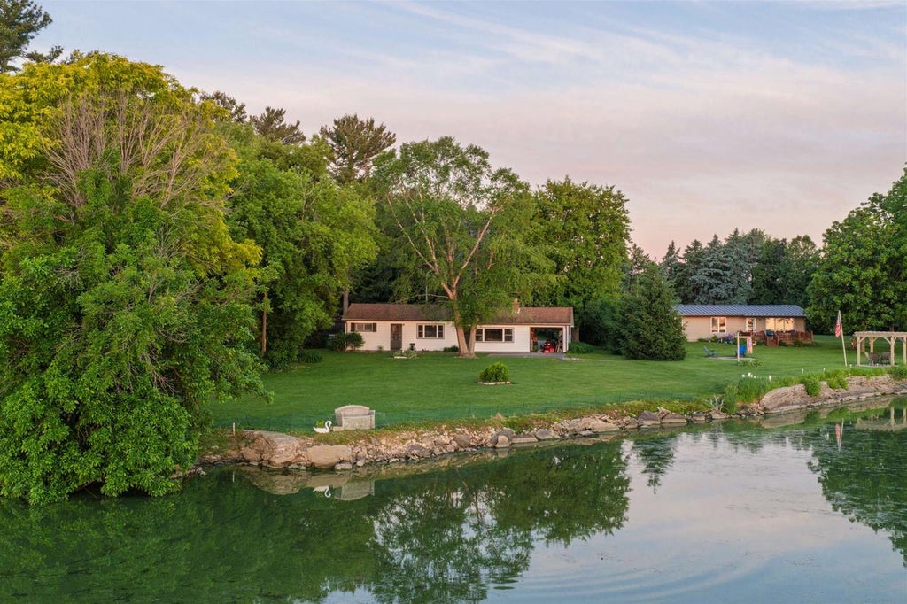 Photo of W10224 Surfside DRIVE, Beaver Dam, WI 53916 (MLS # 2025235)