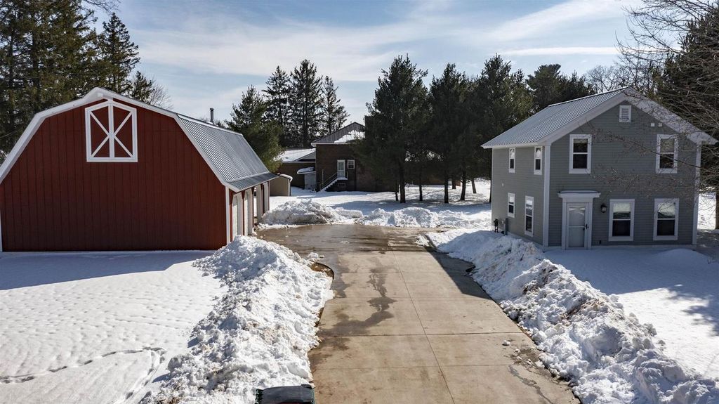 Photo of E1471 Arbor STREET, Waupaca, WI 54981 (MLS # 50322509)