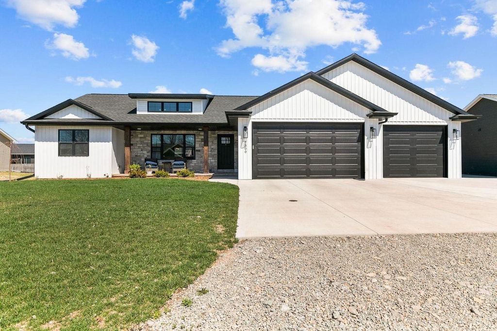 Photo of 1300 Bens WAY, Kaukauna, WI 54130 (MLS # 50324334)