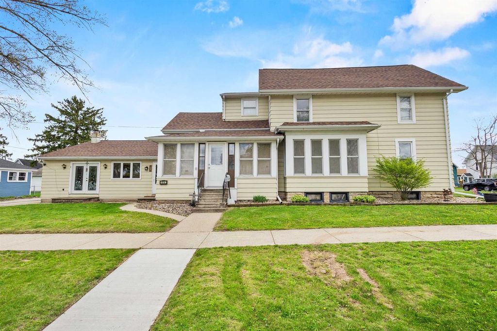 Photo of 814 Quinney AVENUE, Kaukauna, WI 54130 (MLS # 50325070)