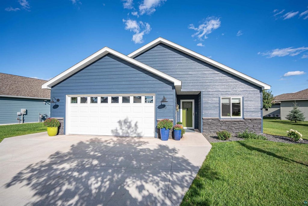Photo of 33 Billings LANE, Superior, WI 54880 (MLS # 6127882)