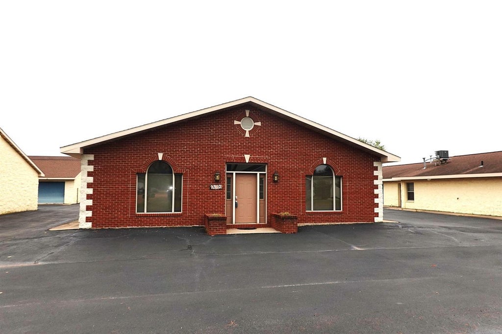 Photo of 1310 Contractors BOULEVARD, Plover, WI 54467 (MLS # 22605347)