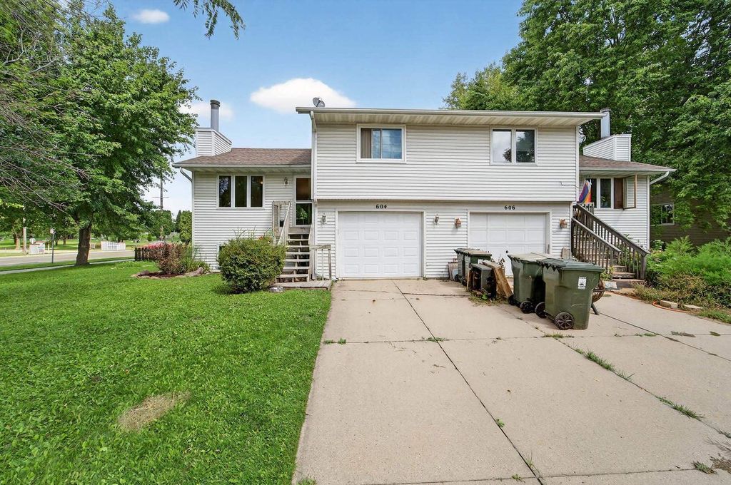 Photo of 604 Robin DRIVE, Sun Prairie, WI 53590 (MLS # 2018574)