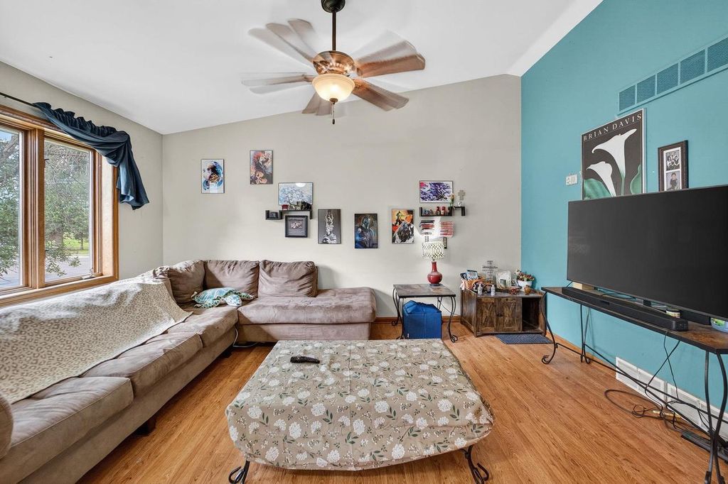 Photo of 604 Robin DRIVE, Sun Prairie, WI 53590 (MLS # 2018574)