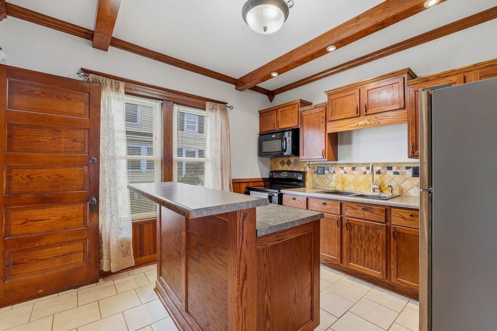 Photo of 33 W 13th STREET, Fond Du Lac, WI 54935 (MLS # 50328916)