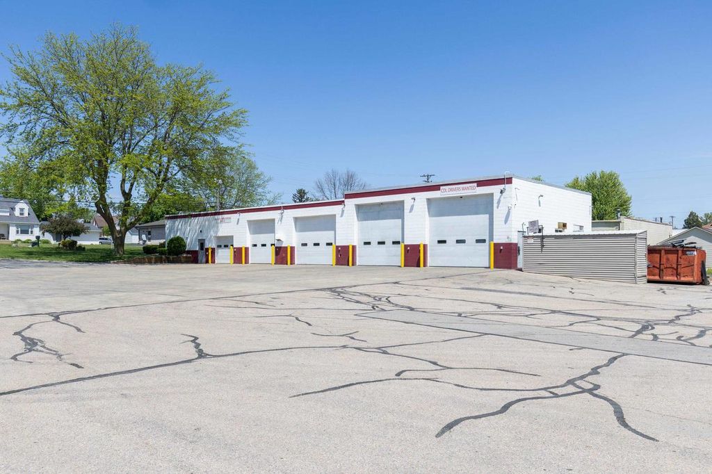 Photo of 215 DEERFIELD ROAD, Marshall, WI 53559 (MLS # 2016883)