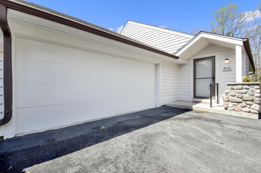 Photo of W135N8103 Wood COURT, Menomonee Falls, WI 53051 (MLS # 1958552)