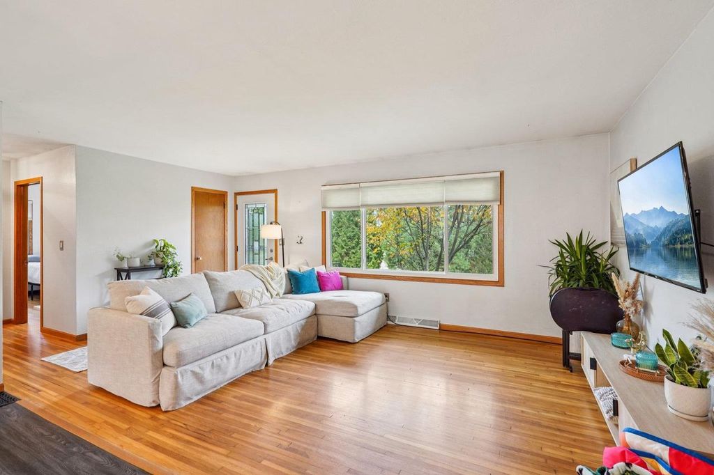 Photo of 5223 Lacy ROAD, Fitchburg, WI 53711 (MLS # 2012239)