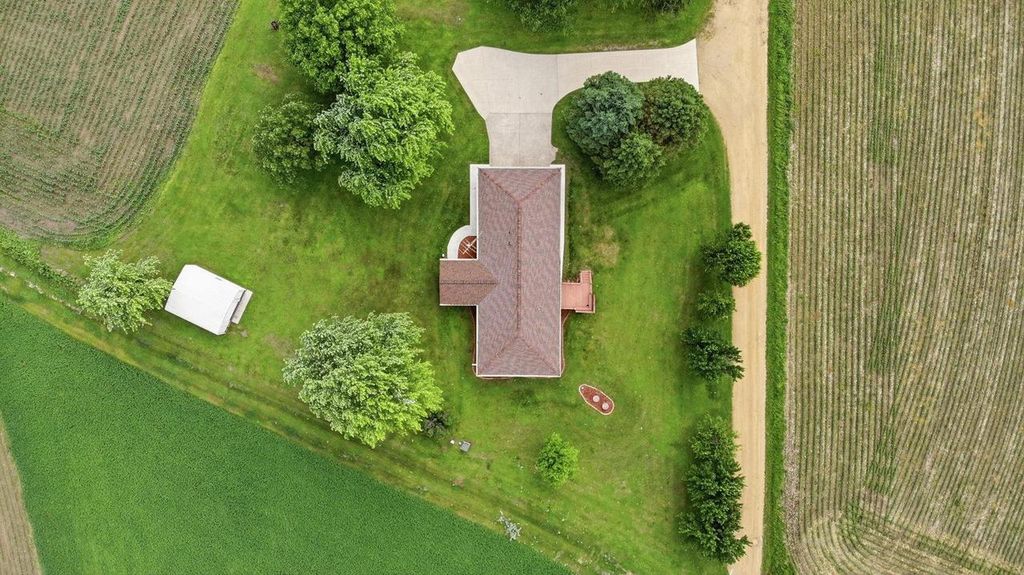 Photo of 1021 Fish LANE, Hazel Green, WI 53811 (MLS # 2025632)