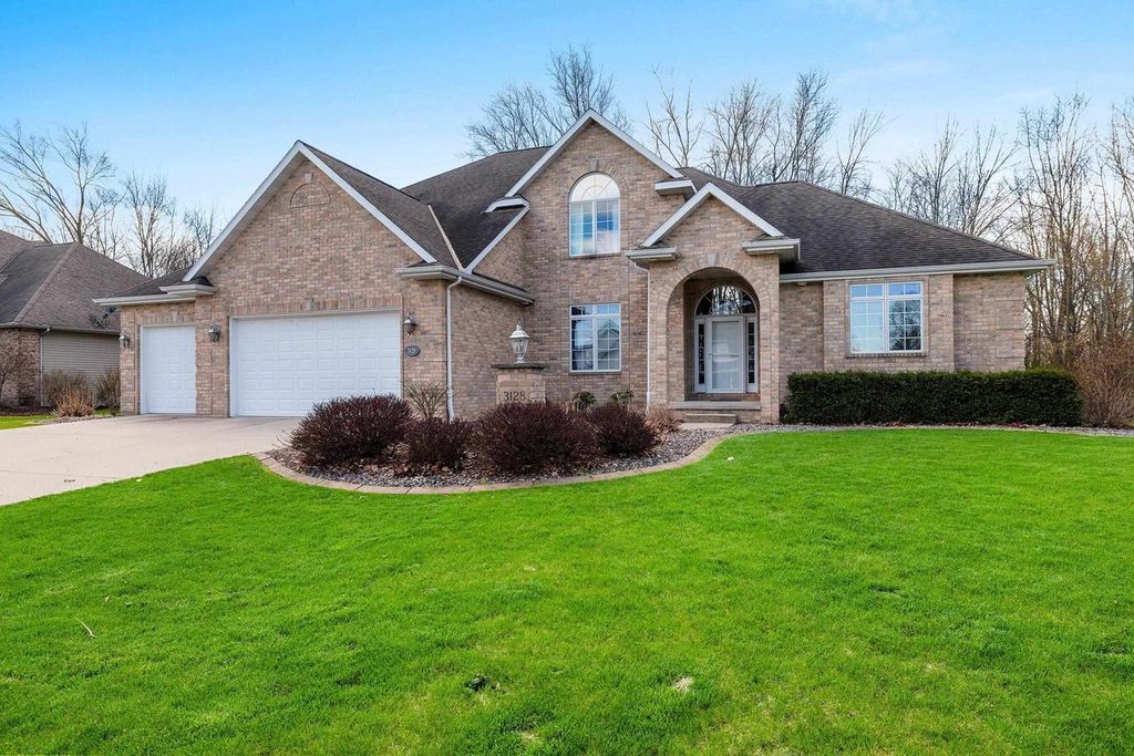 Photo of 3128 Warm Springs DRIVE, Green Bay, WI 54311 (MLS # 50324703)