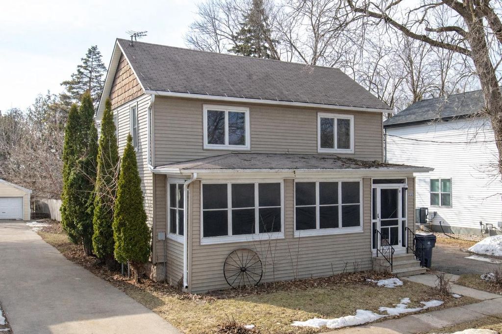 Photo of 212 4th STREET, Neenah, WI 54956 (MLS # 50322802)