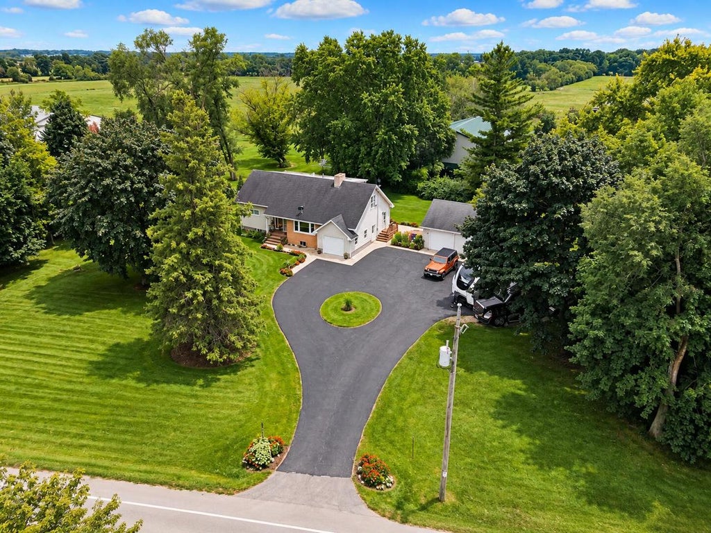 Photo of 17211 Winfield ROAD, Bristol, WI 53104 (MLS # 1981333)