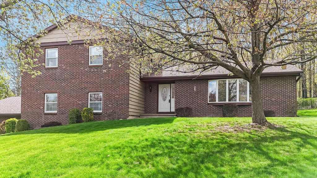 Photo of 6283 N Rosewood DRIVE, Appleton, WI 54913 (MLS # 50325020)