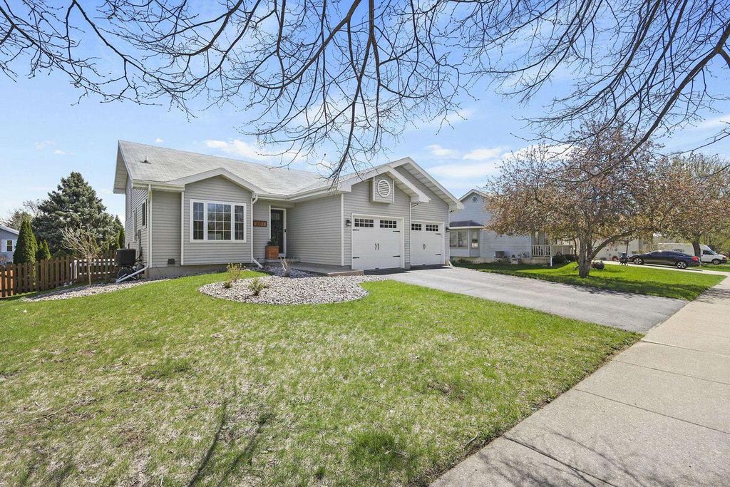 Photo of 307 N Halsor STREET, Deforest, WI 53532 (MLS # 2019554)