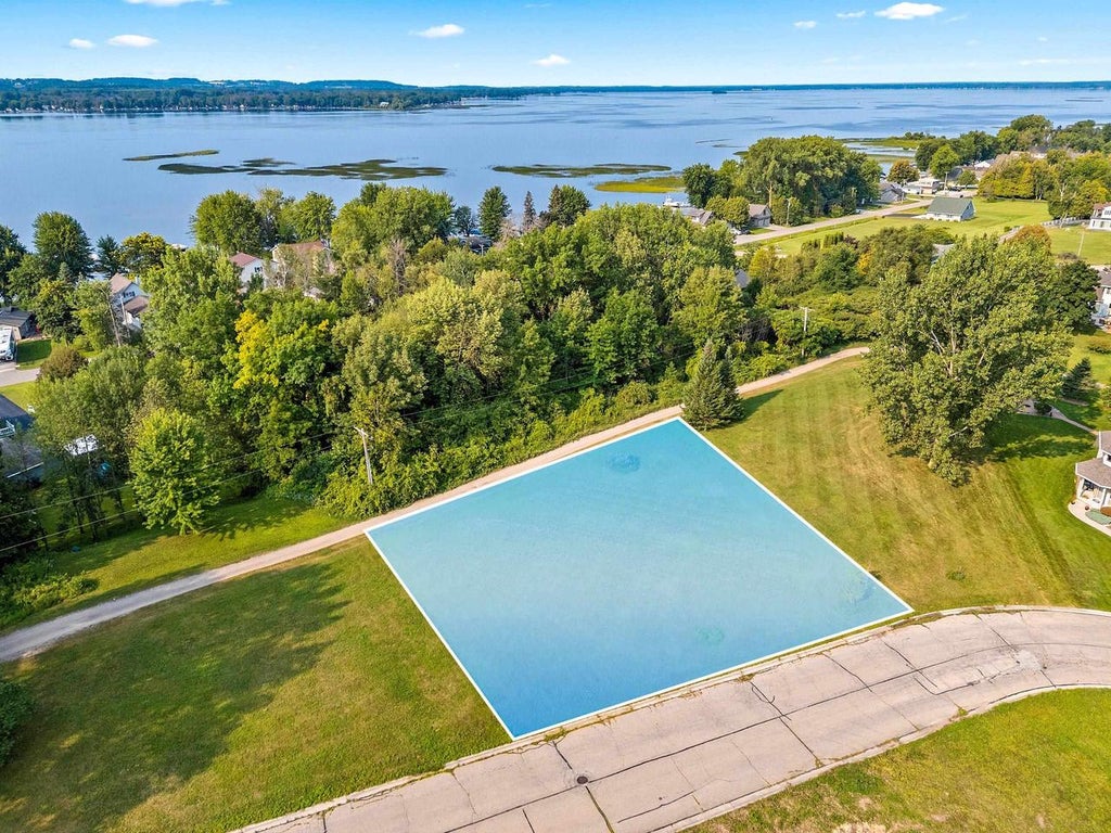 Photo of Golden Sands AVENUE, Cecil, WI 54111 (MLS # 50330866)