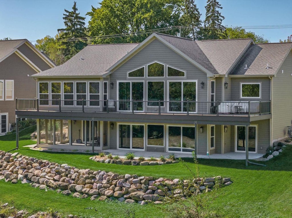 Photo of 726 Island COURT, Baraboo, WI 53913 (MLS # 2034875)