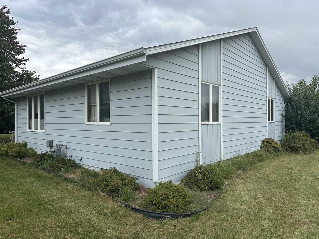 Photo of 4003 Mackinac DRIVE, Janesville, WI 53546 (MLS # 2013491)