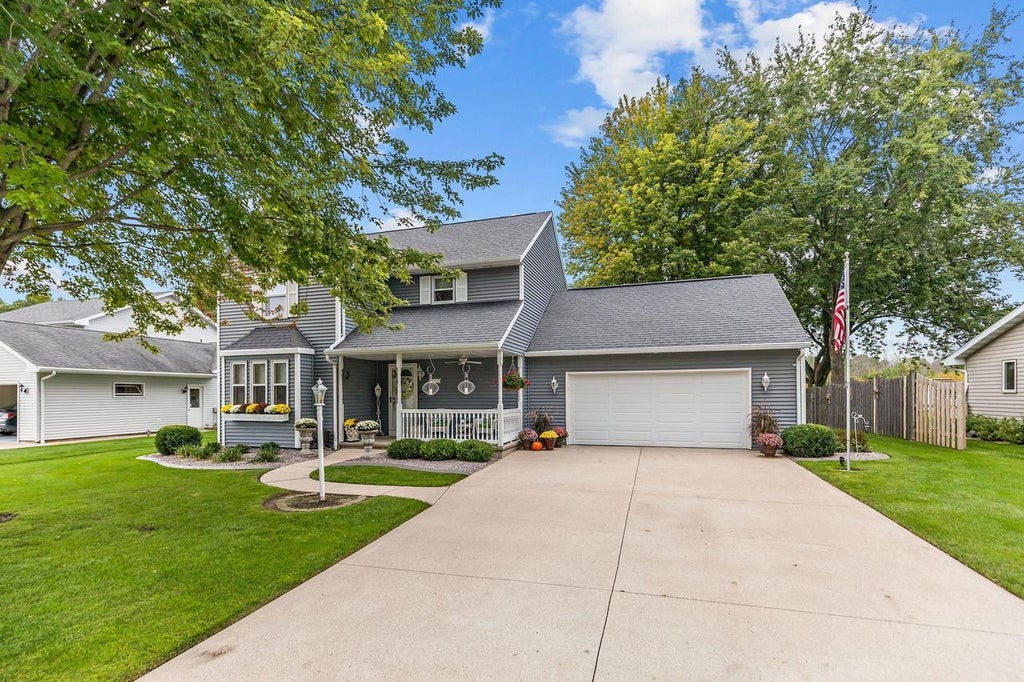 Photo of 615 S Wild Rose LANE, Appleton, WI 54914 (MLS # 50332922)