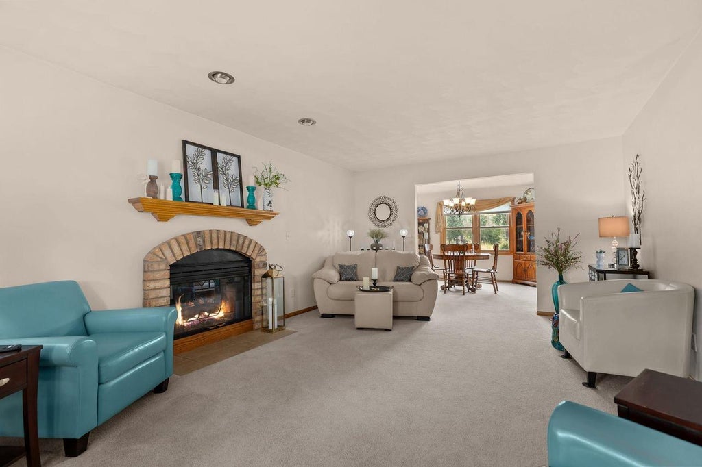 Photo of 615 S Wild Rose LANE, Appleton, WI 54914 (MLS # 50332922)