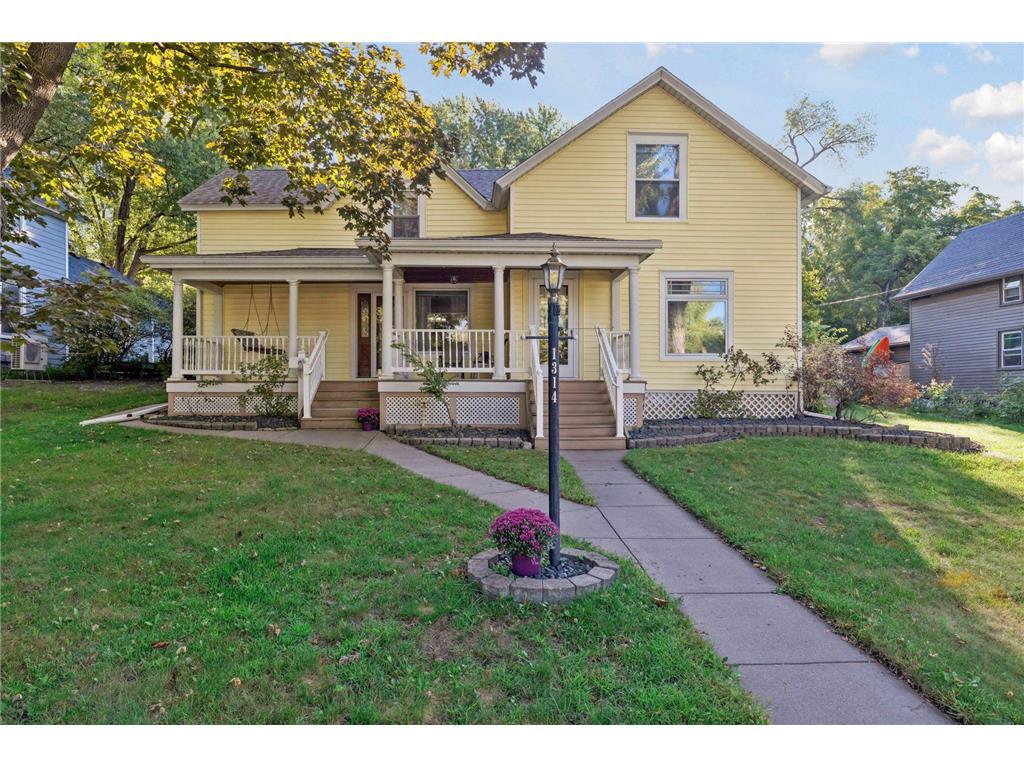 Photo of 1314 2nd STREET, Hudson, WI 54016 (MLS # 7146276)