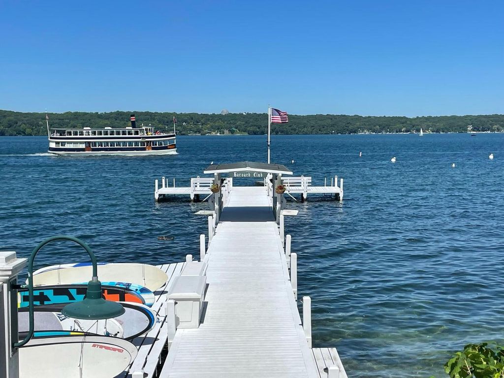 Photo of 776 S Lakeshore DRIVE #R, Fontana, WI 53125 (MLS # 1945244)