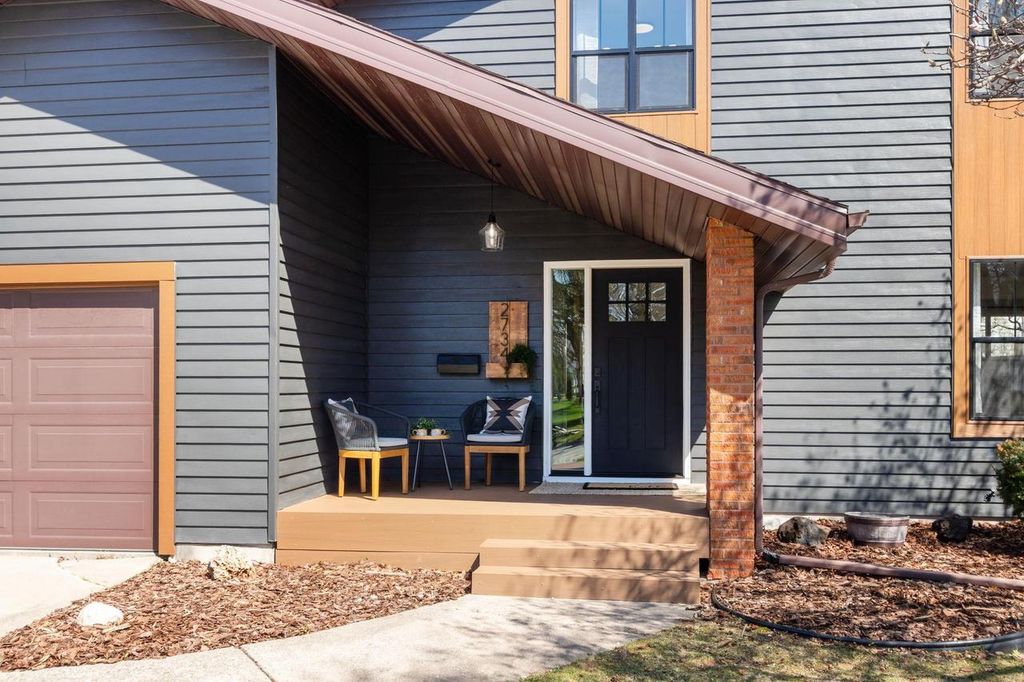 Photo of 2734 N Beechwood COURT, Appleton, WI 54911 (MLS # 50324212)