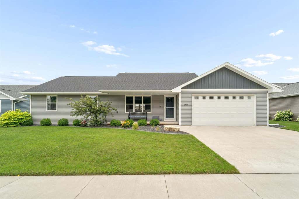 Photo of 2406 Hendricks AVENUE, Kaukauna, WI 54130 (MLS # 50331009)