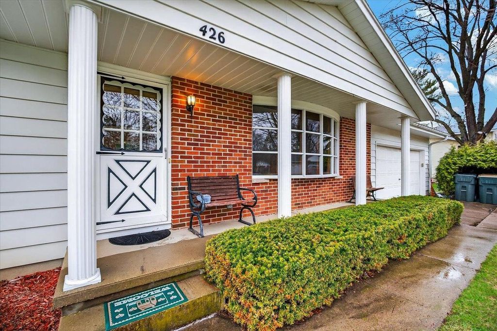 Photo of 426 Blankenheim LANE, Sun Prairie, WI 53590 (MLS # 2019863)