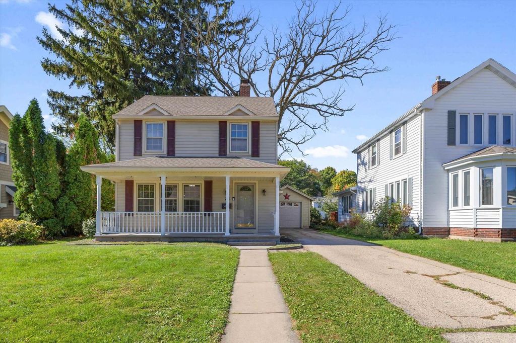 Photo of 746 S Grove STREET, Ripon, WI 54971 (MLS # 50316429)