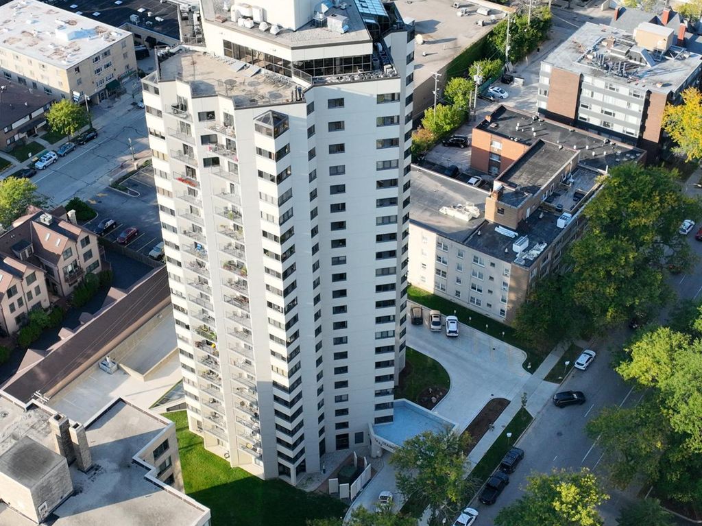 Photo of 1633 N Prospect AVENUE #10C, Milwaukee, WI 53202 (MLS # 1940583)