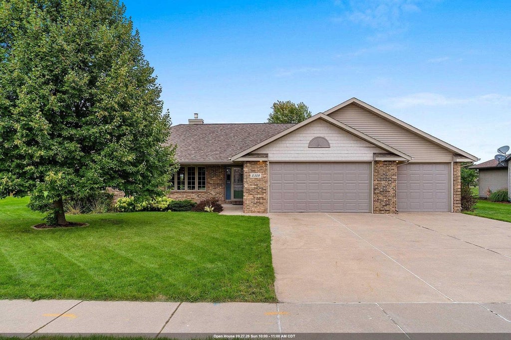 Photo of 2328 Lost Dauphin ROAD, De Pere, WI 54115 (MLS # 50333193)