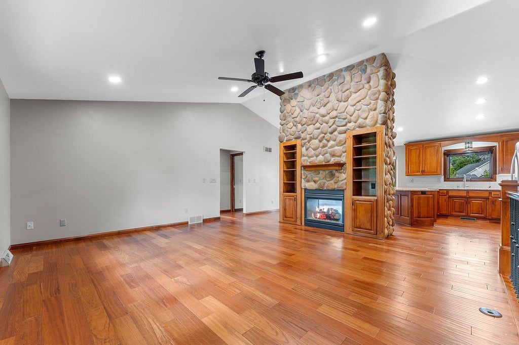 Photo of 2328 Lost Dauphin ROAD, De Pere, WI 54115 (MLS # 50333193)