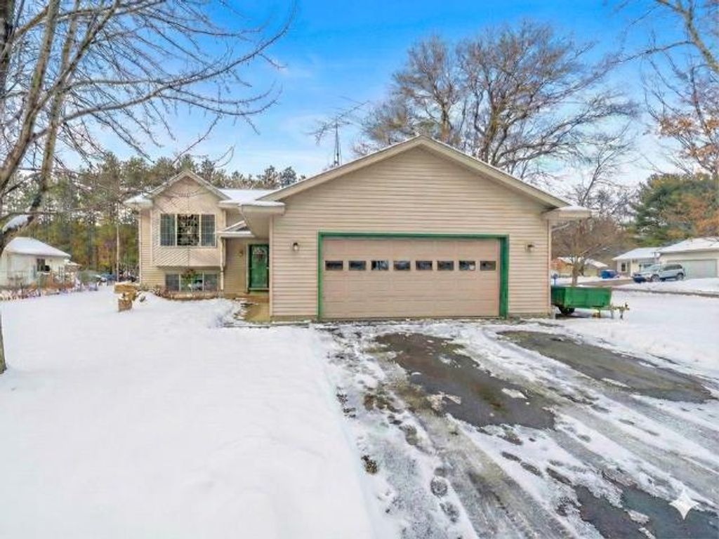 Photo of 202460 Sharon LANE, Mosinee, WI 54455 (MLS # 22600075)