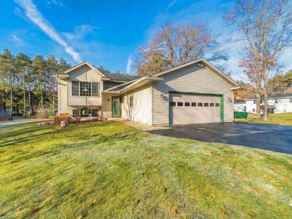 Photo of 202460 Sharon LANE, Mosinee, WI 54455 (MLS # 22600075)