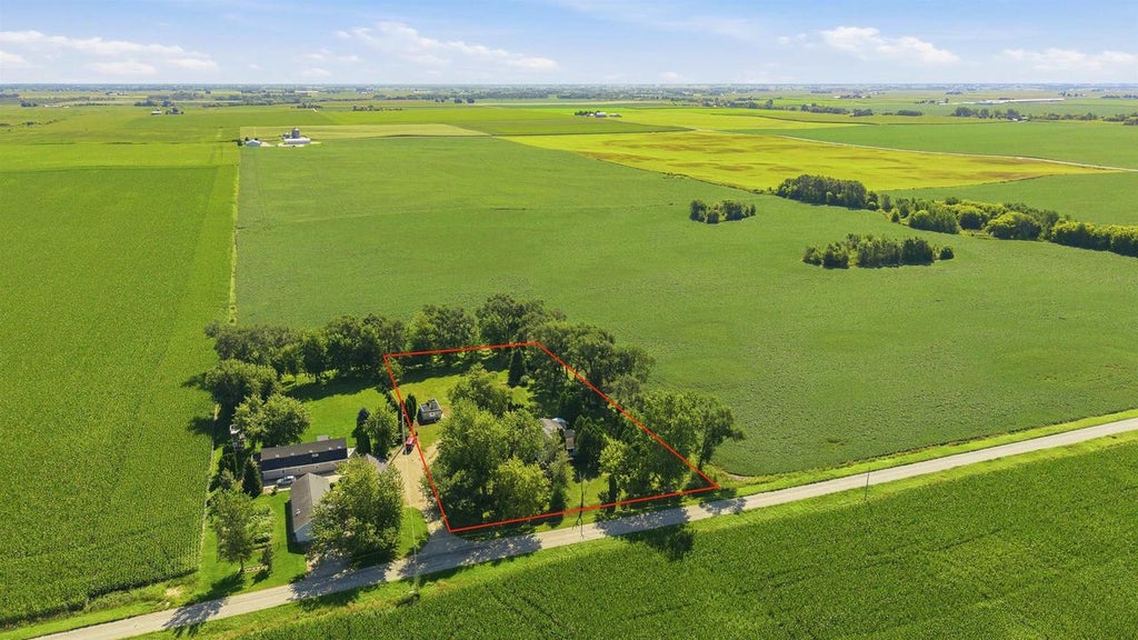 Photo of N1094 Pleasant DRIVE, Markesan, WI 53946 (MLS # 2031025)