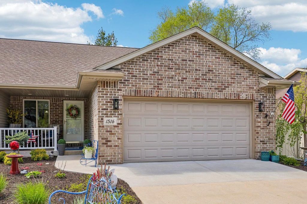 Photo of 1516 Utah STREET, Watertown, WI 53094 (MLS # 2023263)