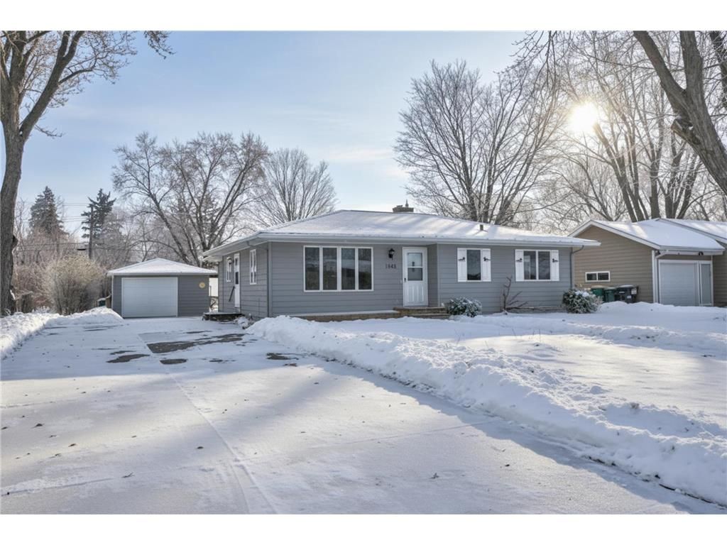Photo of 1542 Aldrich AVENUE, Hudson, WI 54016 (MLS # 6823420)
