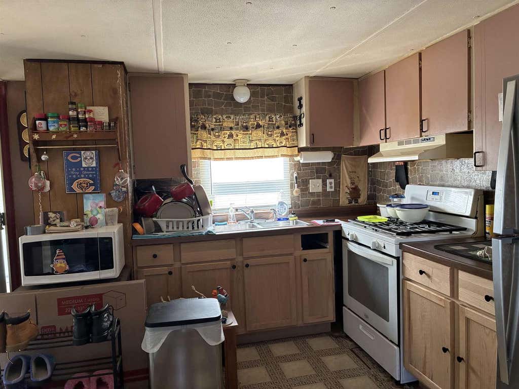 Photo of 101 Falling Creek DRIVE #101, Janesville, WI 53548 (MLS # 2030059)