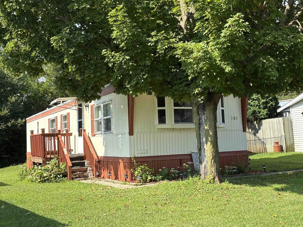 Photo of 101 Falling Creek DRIVE #101, Janesville, WI 53548 (MLS # 2030059)