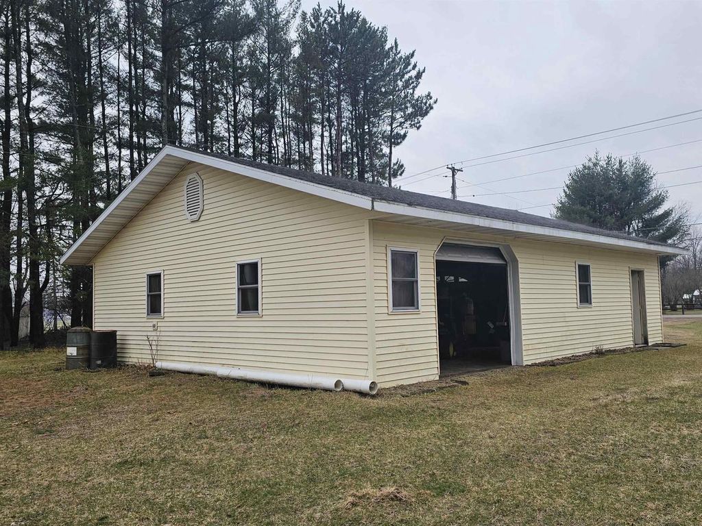 Photo of 525 Summit STREET, Wild Rose, WI 54984 (MLS # 50323657)