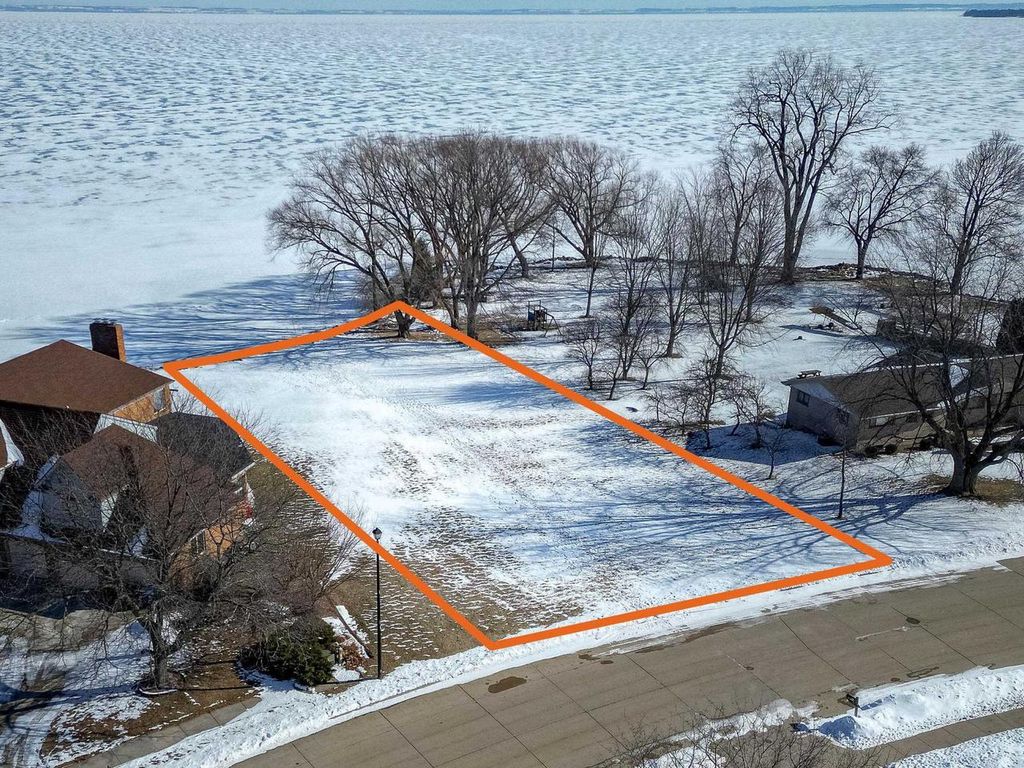 Photo of 3240 Old Orchard LANE, Oshkosh, WI 54902 (MLS # 50320786)