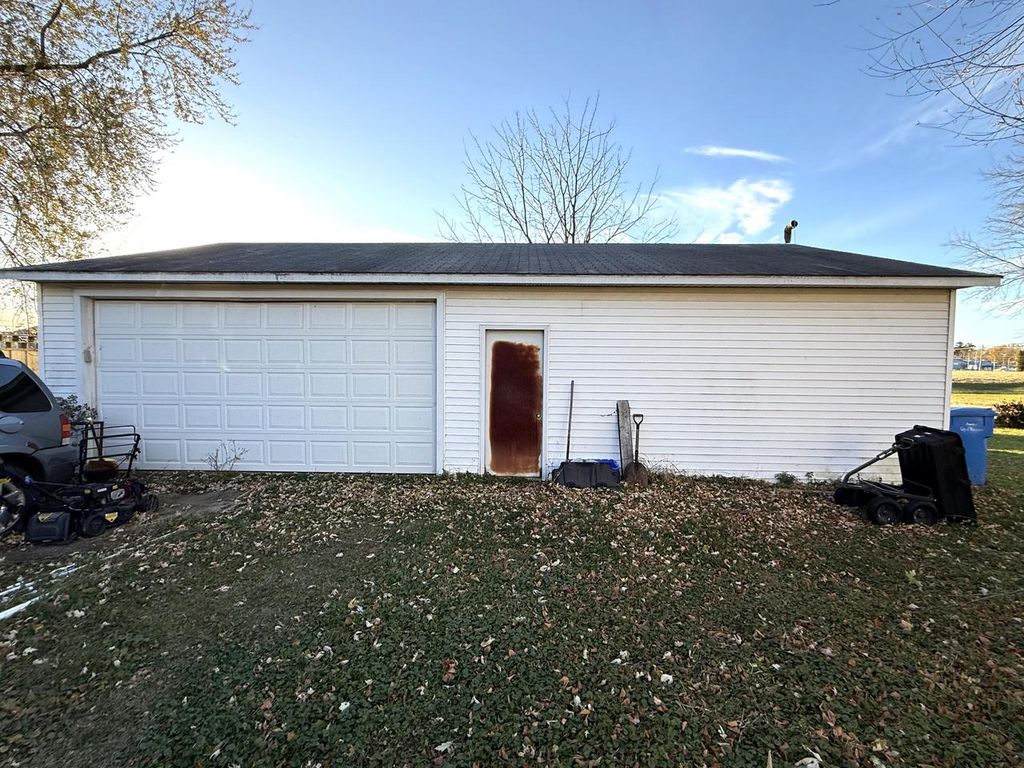 Photo of 1418 S 9th STREET, Watertown, WI 53094 (MLS # 1942796)