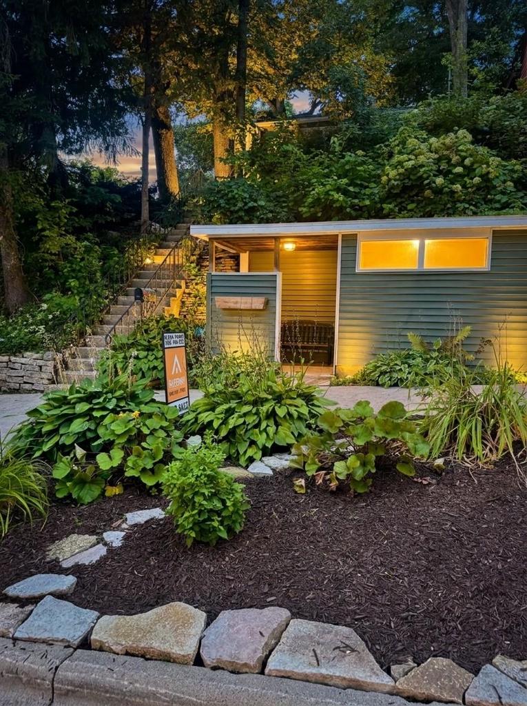 Photo of 618 Chapman STREET, Madison, WI 53711 (MLS # 2030457)
