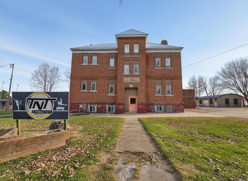 Photo of 940 County Road E, Livingston, WI 53554 (MLS # 2012916)