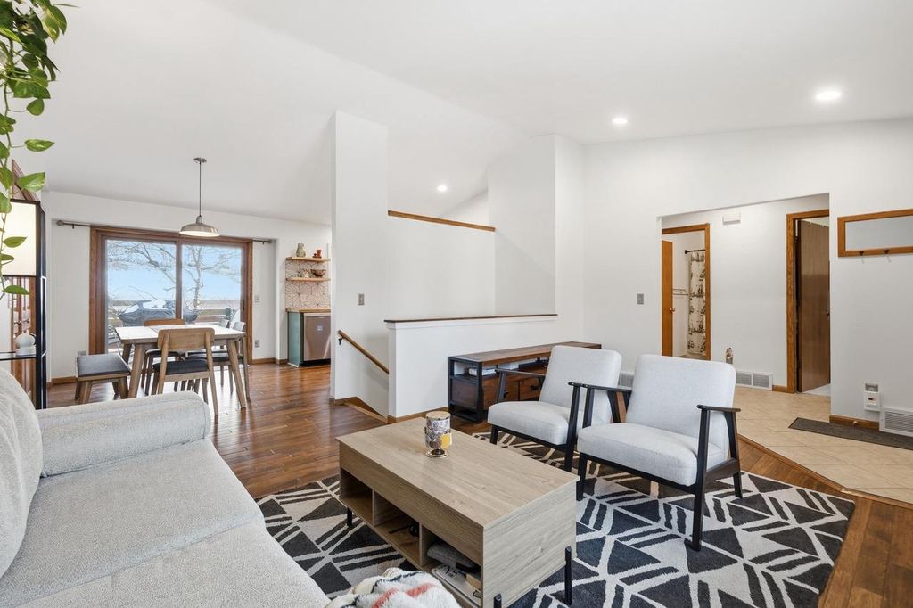 Photo of 7402 W Valley Ridge DRIVE, Madison, WI 53719 (MLS # 2014254)