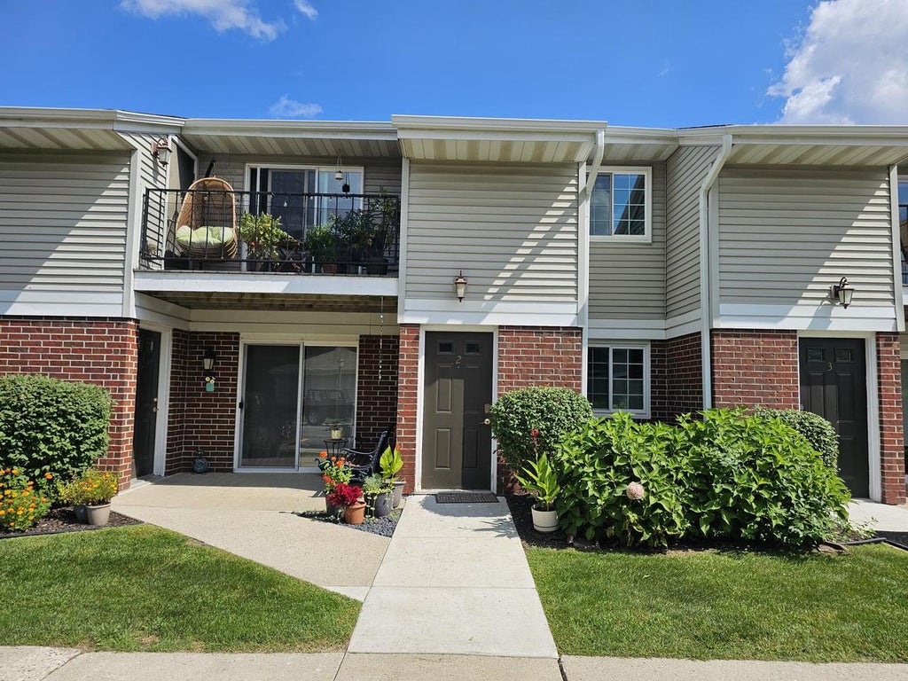 Photo of W169N11054 Ashbury LANE #3, Germantown, WI 53022 (MLS # 1978139)