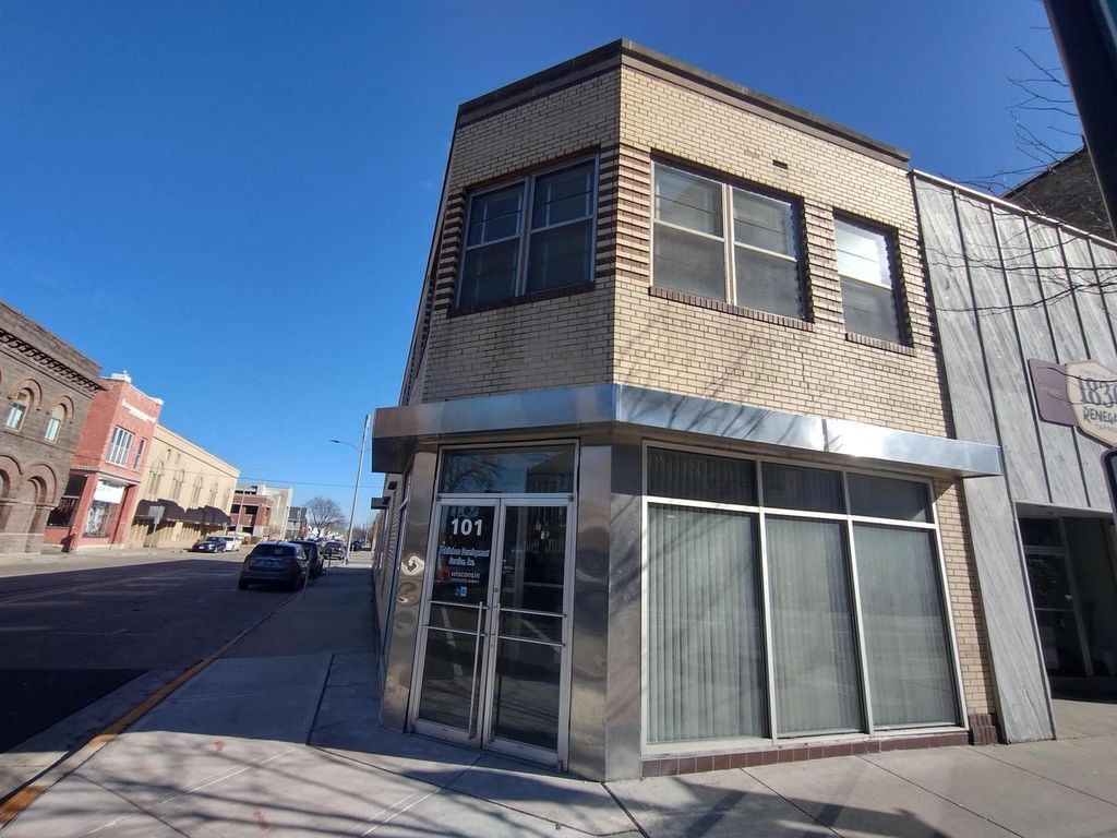 Photo of 101 S Main STREET, Fond Du Lac, WI 54935 (MLS # 50321471)