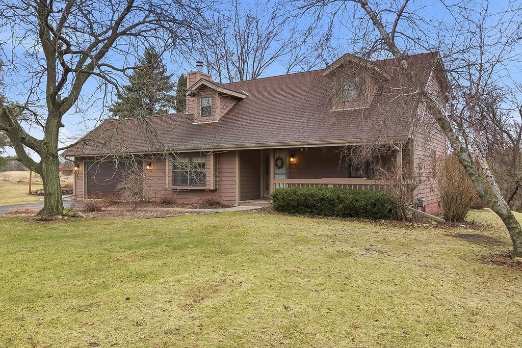 Photo of 4444 Wurbro DRIVE, West Bend, WI 53090 (MLS # 2018243)