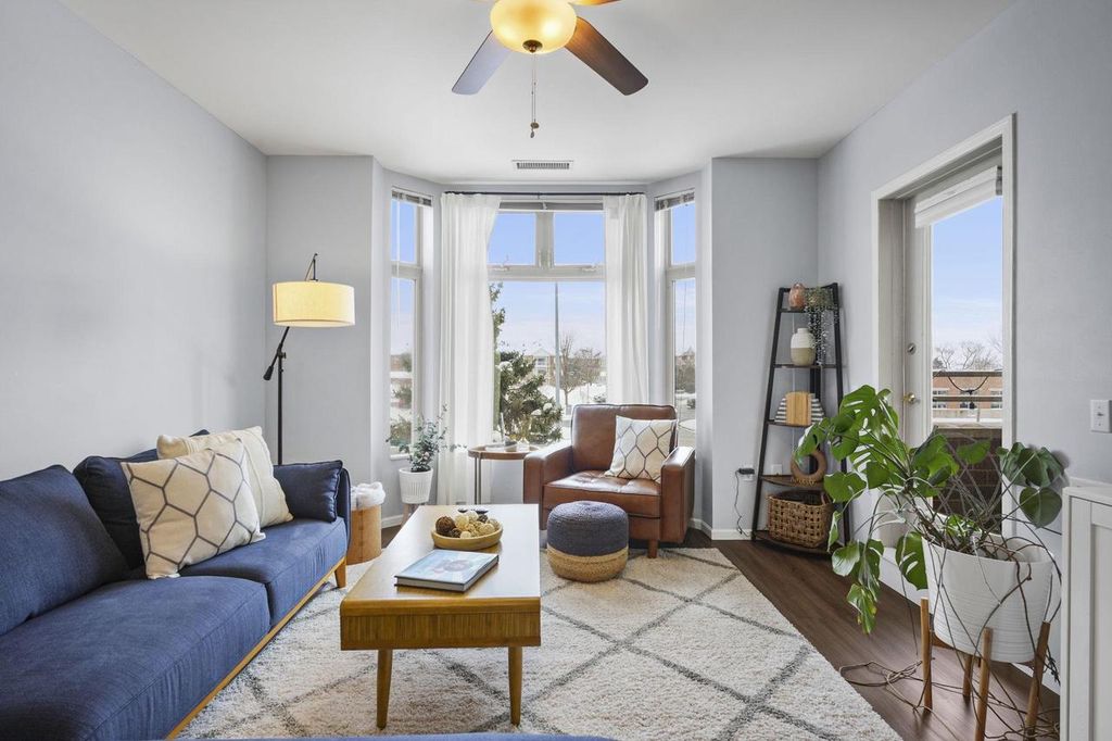 Photo of 301 Harbour Town DRIVE #204, Madison, WI 53717 (MLS # 2014159)